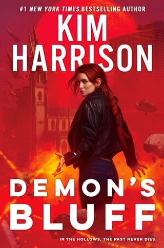 Demon's Bluff (Hollows Book 18)