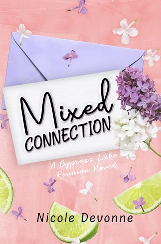 Mixed Connection (Cypress Lake Reunion Book 1)