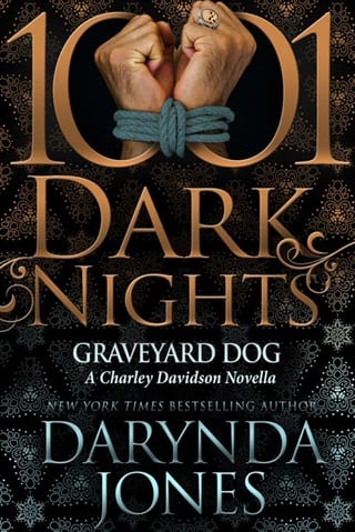 Graveyard Dog (Charley Davidson)