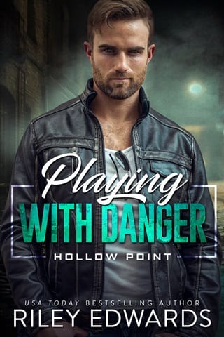 Playing With Danger (Hollow Point Book 2)