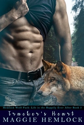 Tracker's Heart (Hemlock Wolf Pack: Life in the Happily Ever After Book 3)